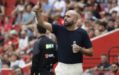 塞尔塔主帅回应勒沃库森传闻：我在自己想在的地方，球迷们放心