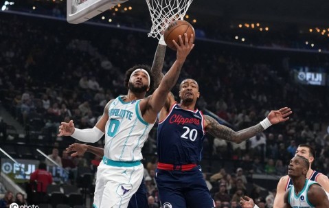 伦纳德35分哈登32+10 快船击败黄蜂3连胜