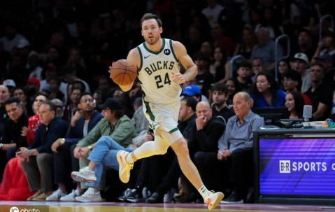 康诺顿深情告别雄鹿 效力7个赛季并跟随球队夺冠