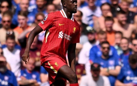 防线危机再度升级！24岁巨星三度受伤，利物浦冬窗引援迫在眉睫