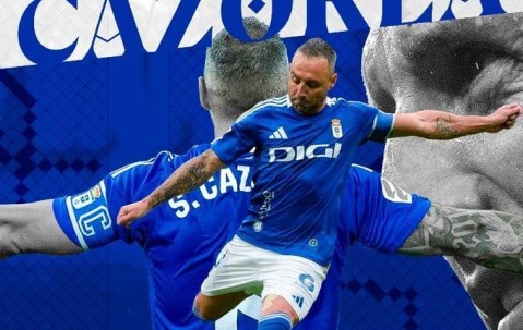 传奇！官方：40岁卡索拉与皇家奥维耶多续约1年，下赛季征战西甲