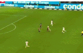 3-0，拜仁豪取13连胜+排德甲第一，迪亚斯2球1助，凯恩无敌远射