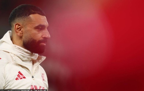 利物浦客战国际米兰：战术分析与球员故事的交织之旅