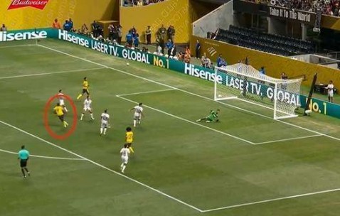 10分钟双响！29岁欧冠金靴杀疯了：两项大赛16球 创3大纪录