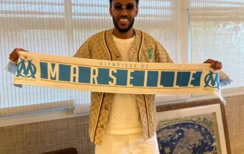 1夜6大转会！蓝军敲定铁卫，奥巴梅扬重返法甲，土超迎3大新援