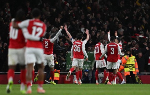 无敌表现！英超领头羊阿森纳欧冠全胜领跑，完胜德甲豪门拜仁