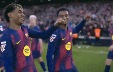 远射世界波！亚马尔滑跪庆祝，创西甲单季纪录，5场连造6球