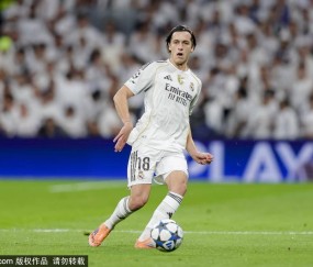 欧冠决赛战术解析：曼城如何在绝境中逆转皇马？