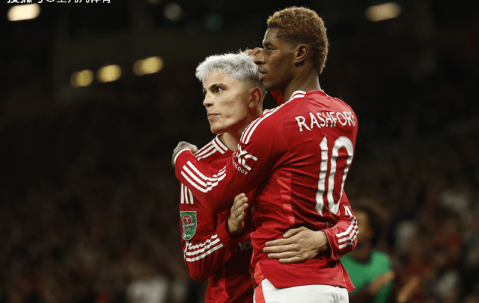 曼联转会难题多：小蜜蜂要价极高不卖姆贝莫，卖出5人组各有难处