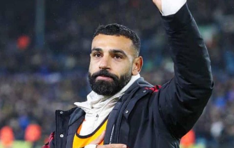 名记曝利物浦力挺斯洛特，将重罚萨拉赫：欧冠内部禁赛+冬窗出售