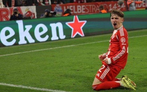 14轮狂轰50球！拜仁再创德甲纪录，五大联赛最强火力，穆勒笑疯了