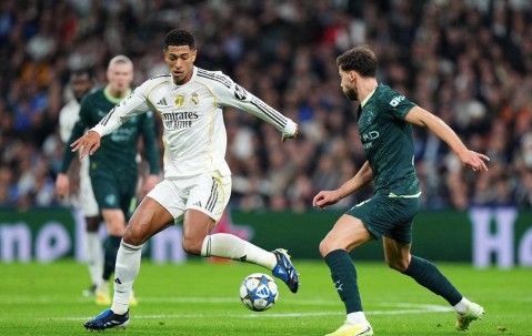 欧冠巅峰对决回顾：14亿豪门皇马主场失利，121亿曼城实现四连胜