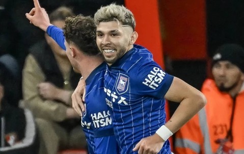 转会1+1：切尔西边缘人或高价外租拜仁布莱顿前锋将加盟法甲新贵