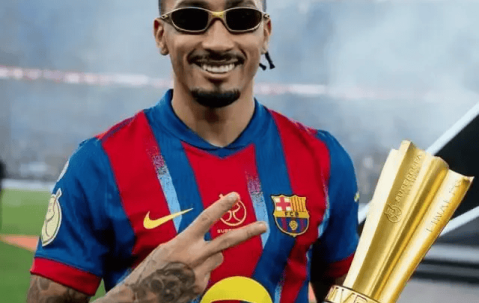 信任的力量：弗里克如何让拉菲尼亚从离队边缘成为巴萨英雄