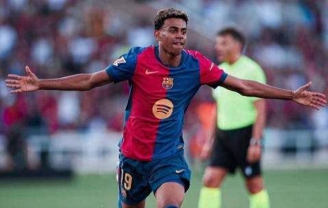 西甲积分榜，巴萨3-0，斩获3连胜，先赛4分领跑，将压力抛给皇马