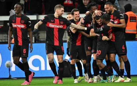 德甲焦点战：RB莱比锡与勒沃库森的冬歇前对决