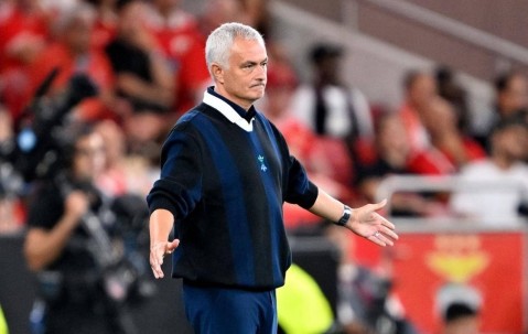 穆里尼奥第7次离队，执教费内巴切仅1年，或重返曼联？