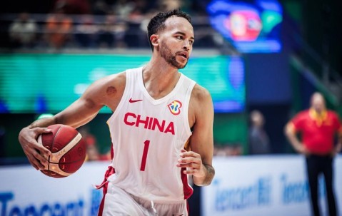 中国男篮首位归化球员！李凯尔的国籍已经更改为美国籍