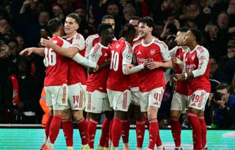 6连胜！阿森纳强势挺进欧冠16强，穆里尼奥带队2-0击败意甲冠军