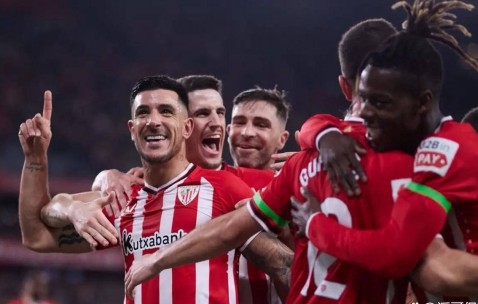 英超西甲关键战前瞻：曼联主场占优，西班牙人与塞维利亚悬念十足