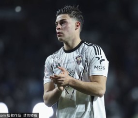 弗里克拥抱拉菲尼亚回归：吉罗纳之战巴萨能否借势回位西甲榜首？