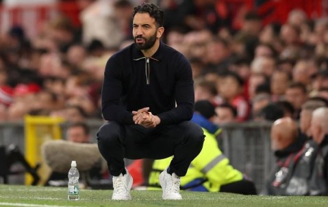 talkSPORT：曼联仍将在夏窗支持阿莫林 马奎尔&B费不满高层