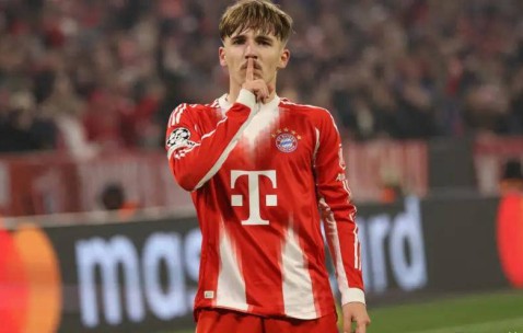拜仁新星崛起！17岁欧冠三连击刷新姆巴佩纪录，身价短短3个月飙涨13倍