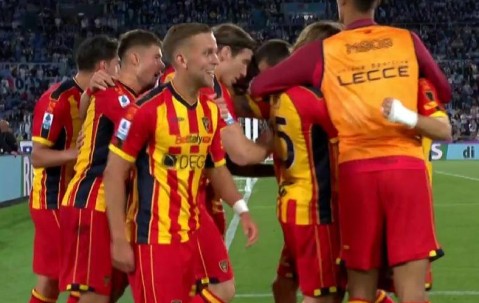 意甲大反转，莱切爆冷胜拉齐奥，创奇迹！降级三队已出炉