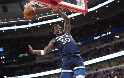 季前赛-爱德华兹25分兰德尔23+8 公牛击败森林狼