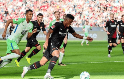 德甲赛事前瞻：门兴格拉德巴赫 vs 奥格斯堡——全方位分析与比分预测