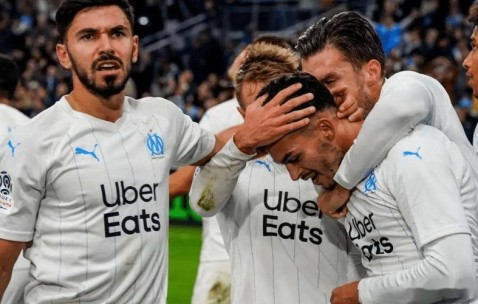 法甲前瞻：斯特拉斯堡主场对决马赛，中游黑马的主场狂欢与欧战劲旅的双线考验