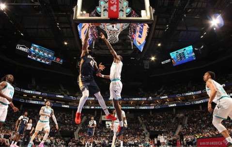 鲍尔24分墨菲三世27分 黄蜂击败鹈鹕7连胜