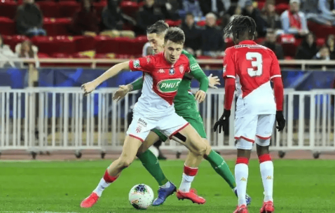 法甲凌晨焦点战！摩纳哥vs里昂：伤病博弈下的欧战资格生死局