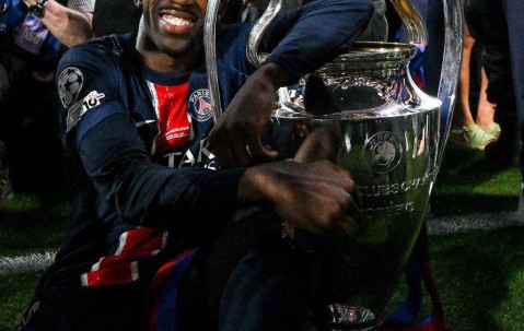 欧洲超级杯前瞻：巴黎揭示致命缺陷，热刺迎来挑战