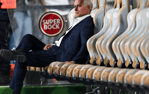 穆里尼奥战术保守，逼平劲敌，终结对手9连胜，18分排名第3