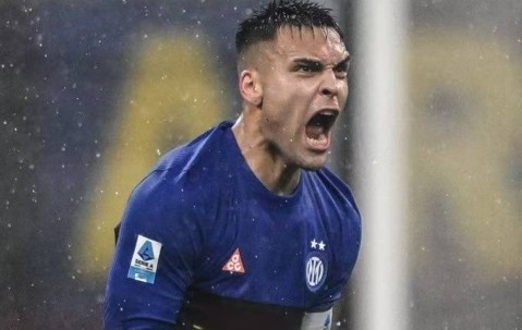 欧冠淘汰赛附加赛前瞻：穆里尼奥皇马迎来三番战，巴黎复制法甲内战