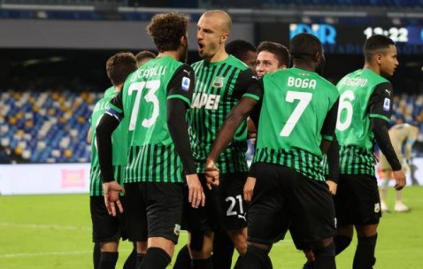 意甲焦点战：萨索洛VS那不勒斯，全方位赛前分析及比分预测