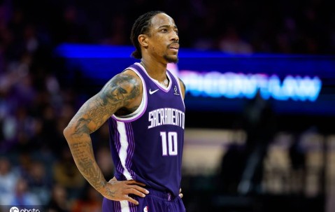 勇士有意德罗赞和克拉克斯顿 正尝试三方交易