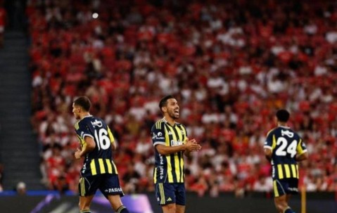 穆里尼奥这次真的难了，波尔图落后榜首7分，本菲卡联赛至今未尝一败，实力稳如磐石