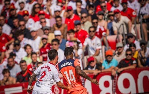 爆冷，意外，惨败，剧变，反转西甲第八轮，巴萨皇马的命运交响曲