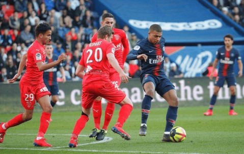 法甲中下游生死斗！南特主场盼首胜，欧塞尔客场能否延续黑马势头？