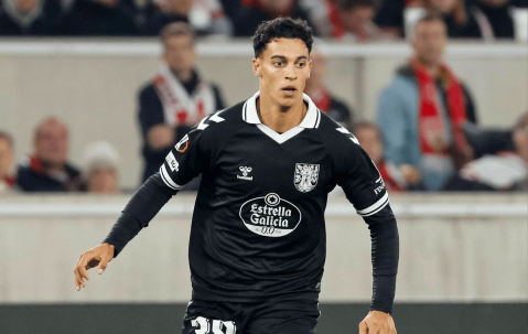 2-1，29岁AC米兰旧将利剑出鞘，助西甲升班马7轮不败，逼近前三