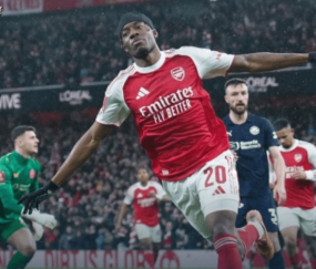 一夜足坛动态：阿森纳4-0横扫晋级“给足面”，罗马那不勒斯2-2