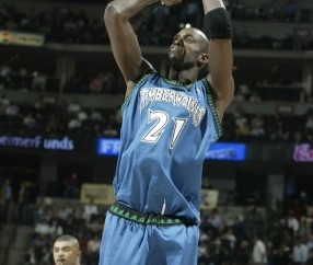 加内特重返森林狼担任高管 21号球衣也即将被退役