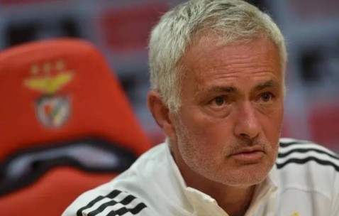 炸锅！穆帅拿10亿切尔西“刺激”全队？这话术太……