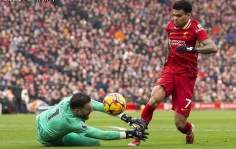 利物浦边锋即将施压俱乐部：梦想去巴萨，对方却根本掏不起这个钱