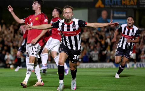 杀人诛心！英乙队点球战淘汰曼联 主帅称赞红魔走在正确道路