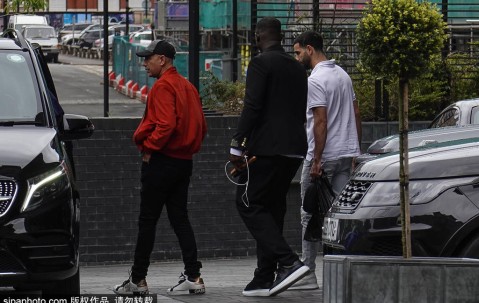 曼城盯上荷兰飞翼杜姆弗里斯，右后卫位置迎来新变革？