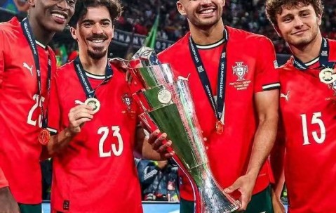 巴黎葡萄牙四人帮 冲击单赛季7座奖杯 已夺5冠