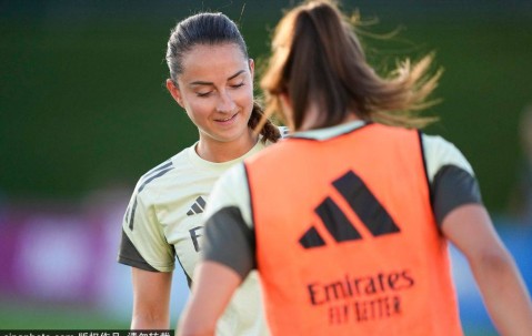 皇马女足欧冠首秀狂胜罗马，主帅揭秘背后故事